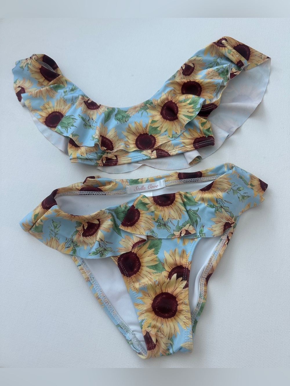 Stella Cove girl’s two-piece Sunflower Ruffle Bikini set the beachwear.  Size 4T